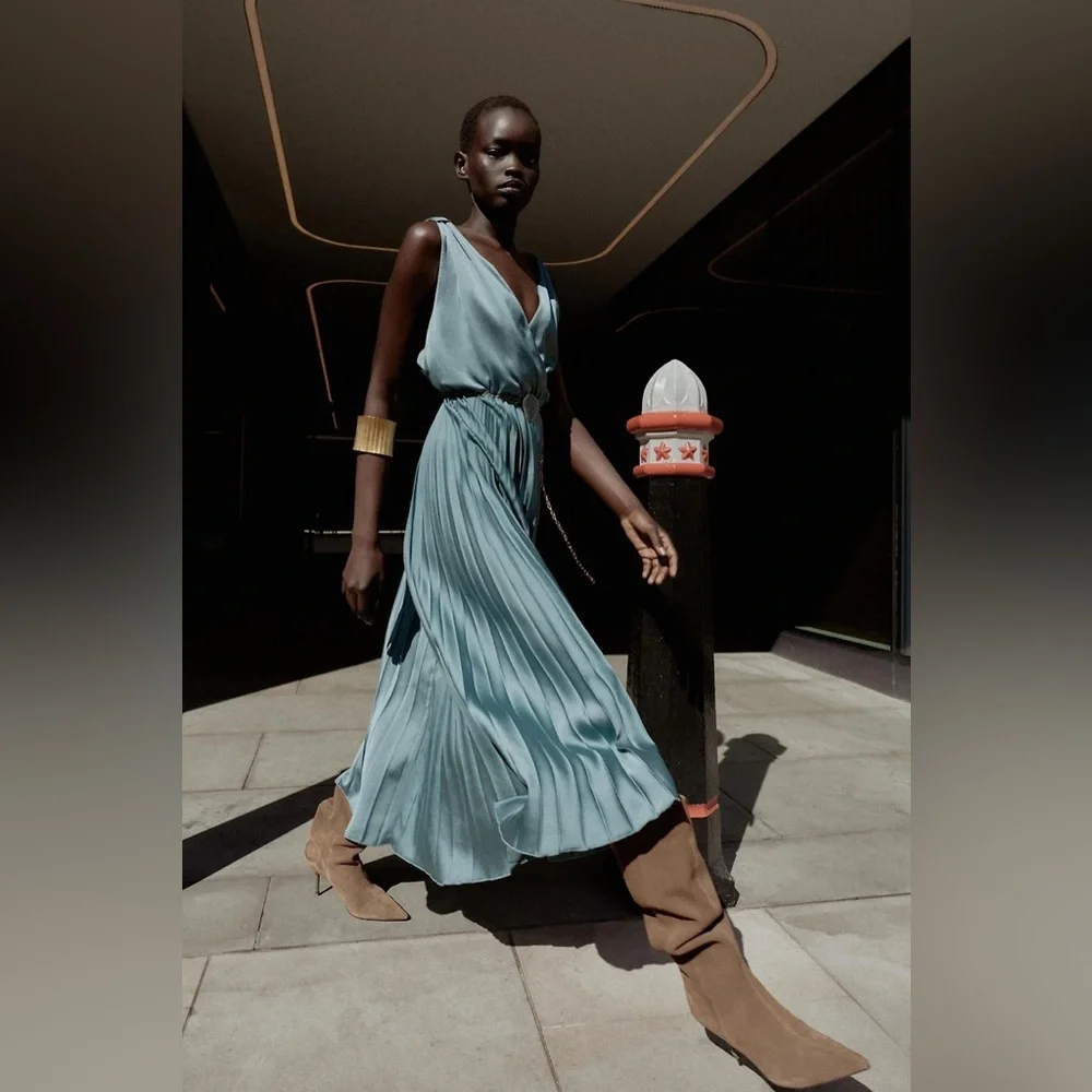 🆕(NWT) ZARA Bloggers Fav Pleated Midi Dress with Belt. XS. Color: Blue Steel - Picture 5 of 16